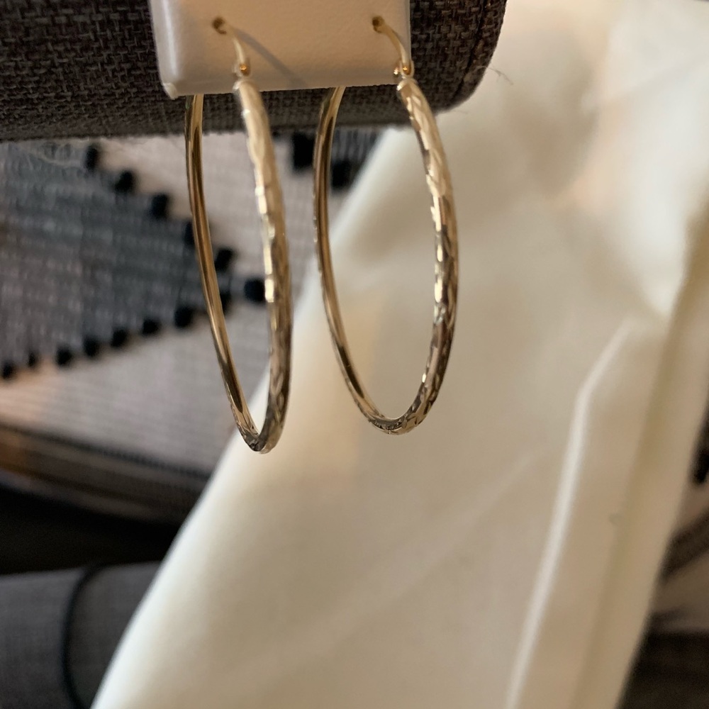 10K Yellow Gold hoop earrings